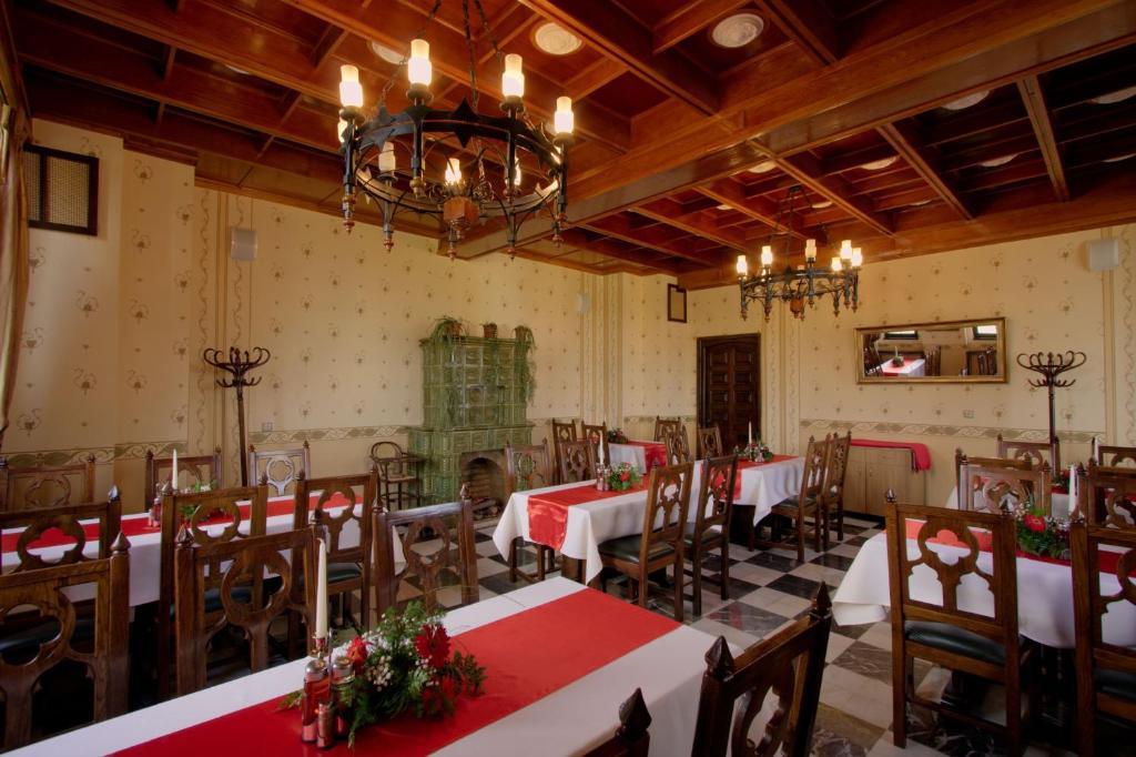Hotel Castel Dracula Пьятра-Фантанеле Экстерьер фото